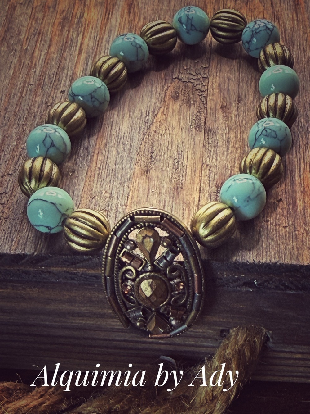 AMERICANA turquoise  beaded bracelet/chunky/brass rustic